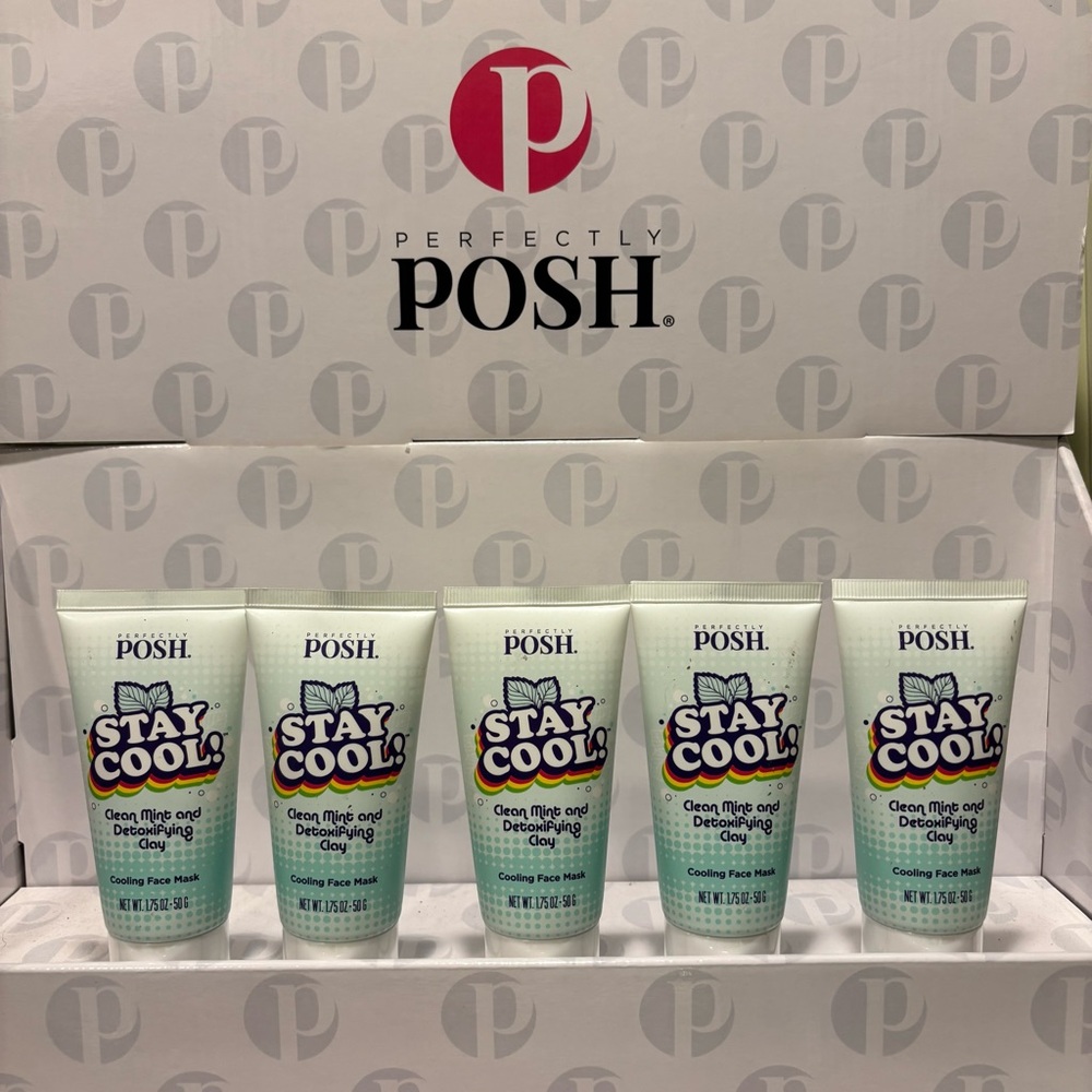 Perfectly Posh Stay Cool Clean Mint and Detoxifying Clay Cooling Face Mask - Picture 3 of 3